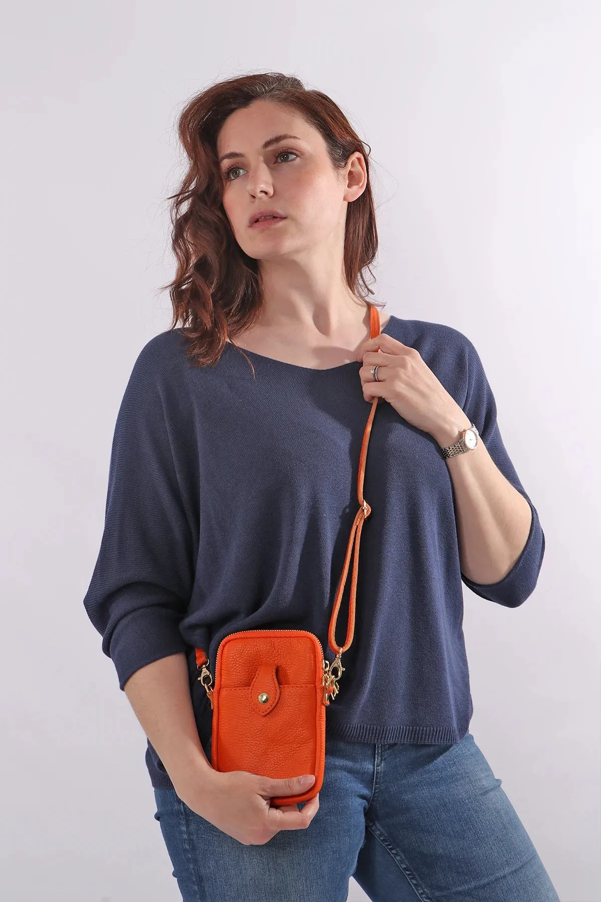 6416 Leather Pouch Bag