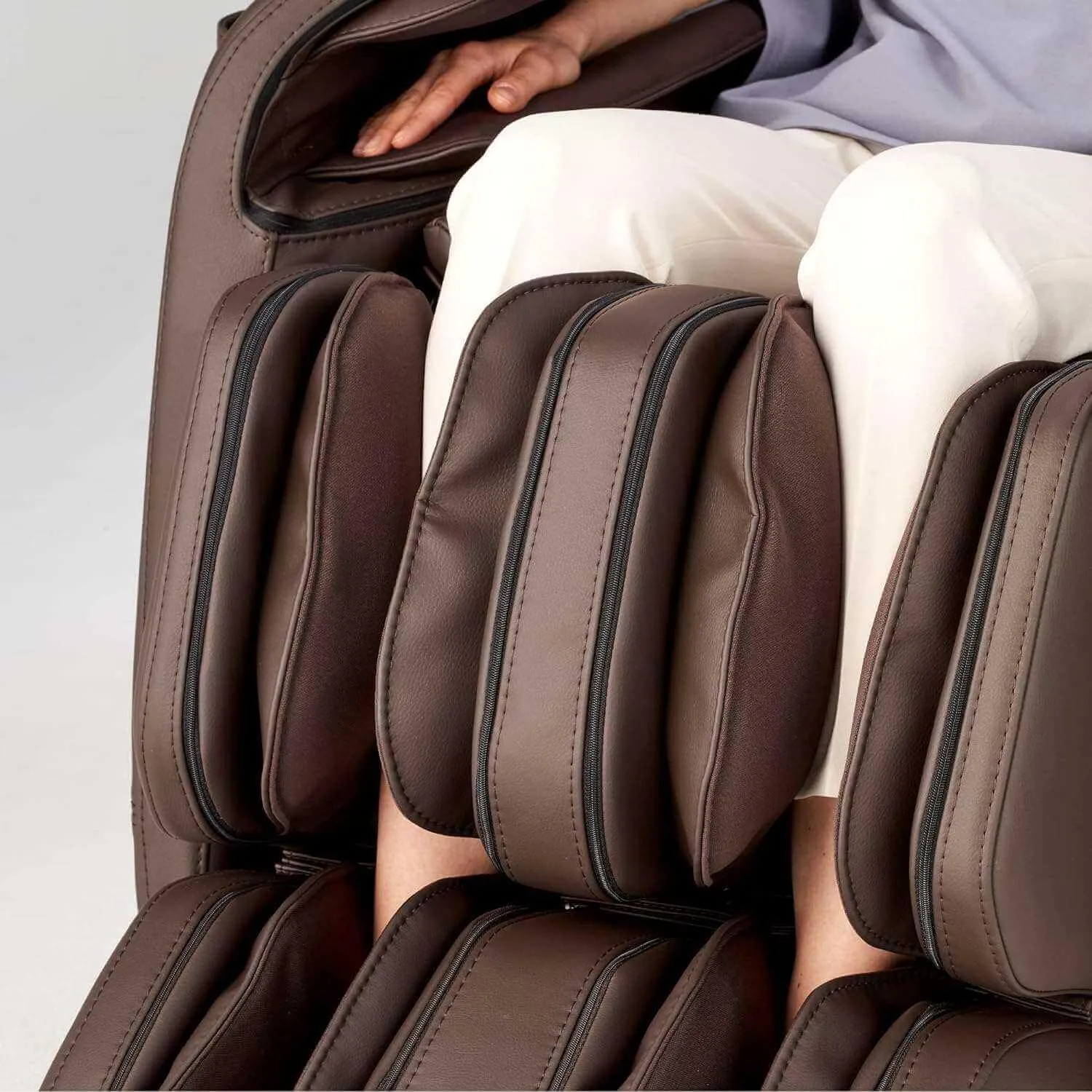 Hisho - SL Track Heated Deluxe Zero Gravity Massage Chair